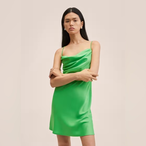 🔥SALE🔥 🎉HP🎉 NWT Mango Gorgeous Green Satin Slip Dress S/M 6 - Picture 2 of 9